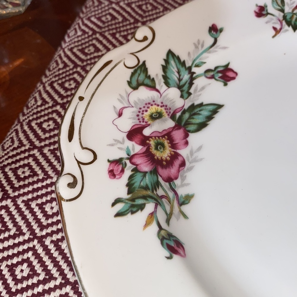 Vintage HIRA Fine China: PRAIRIE ROSE PATTERN, 16"x11.5" Large Serving Platter - Picture 2 of 5